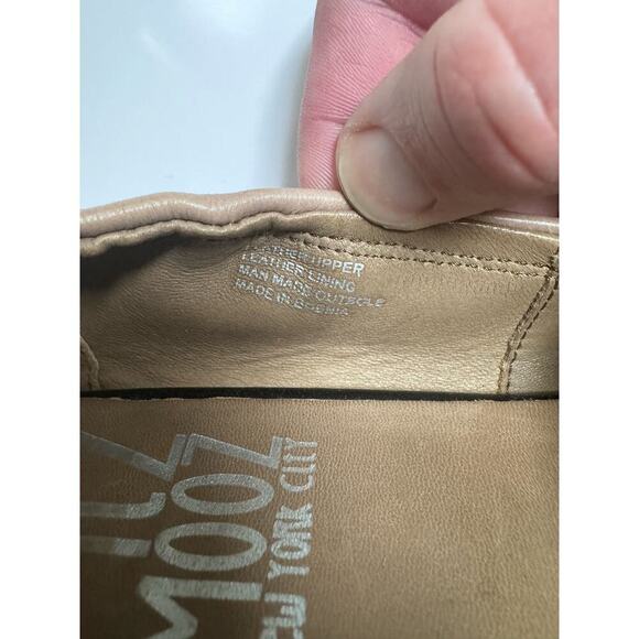 Miz Mooz Women's Tan Flats - Picture 5 of 7